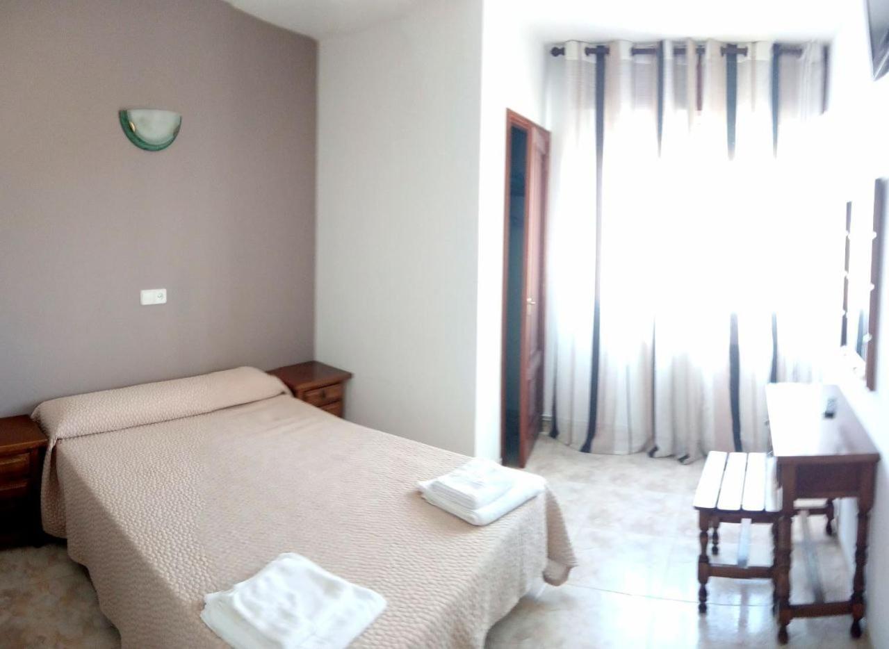 וילאנואבה דה ארוסה Hotel Lago מראה חיצוני תמונה