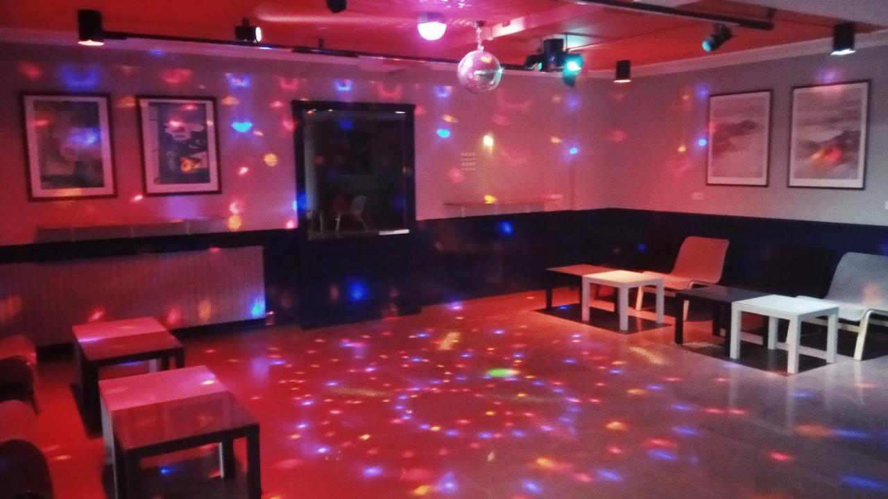 וילאנואבה דה ארוסה Hotel Lago מראה חיצוני תמונה